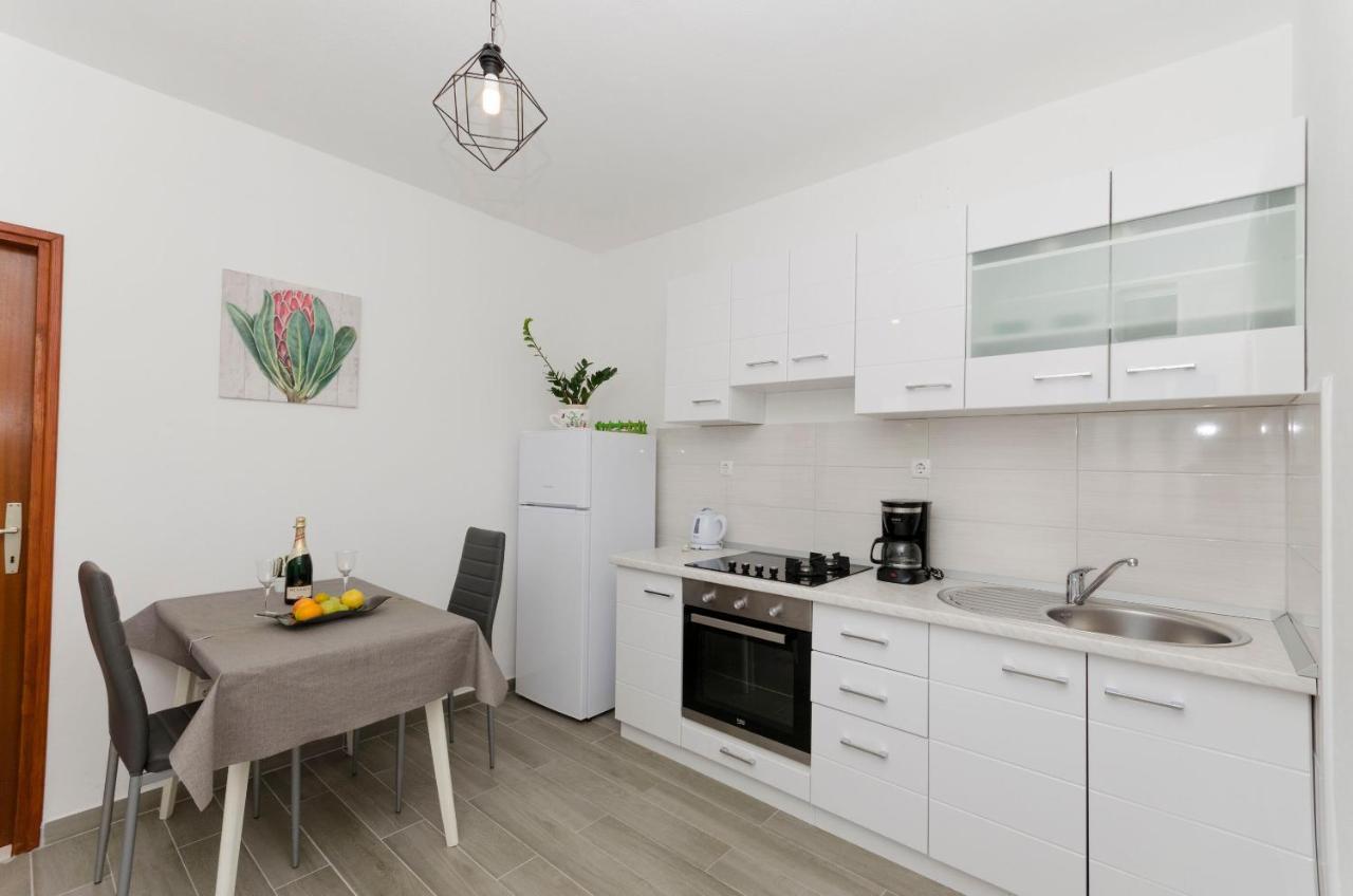 Apartments Silvana スペタル エクステリア 写真